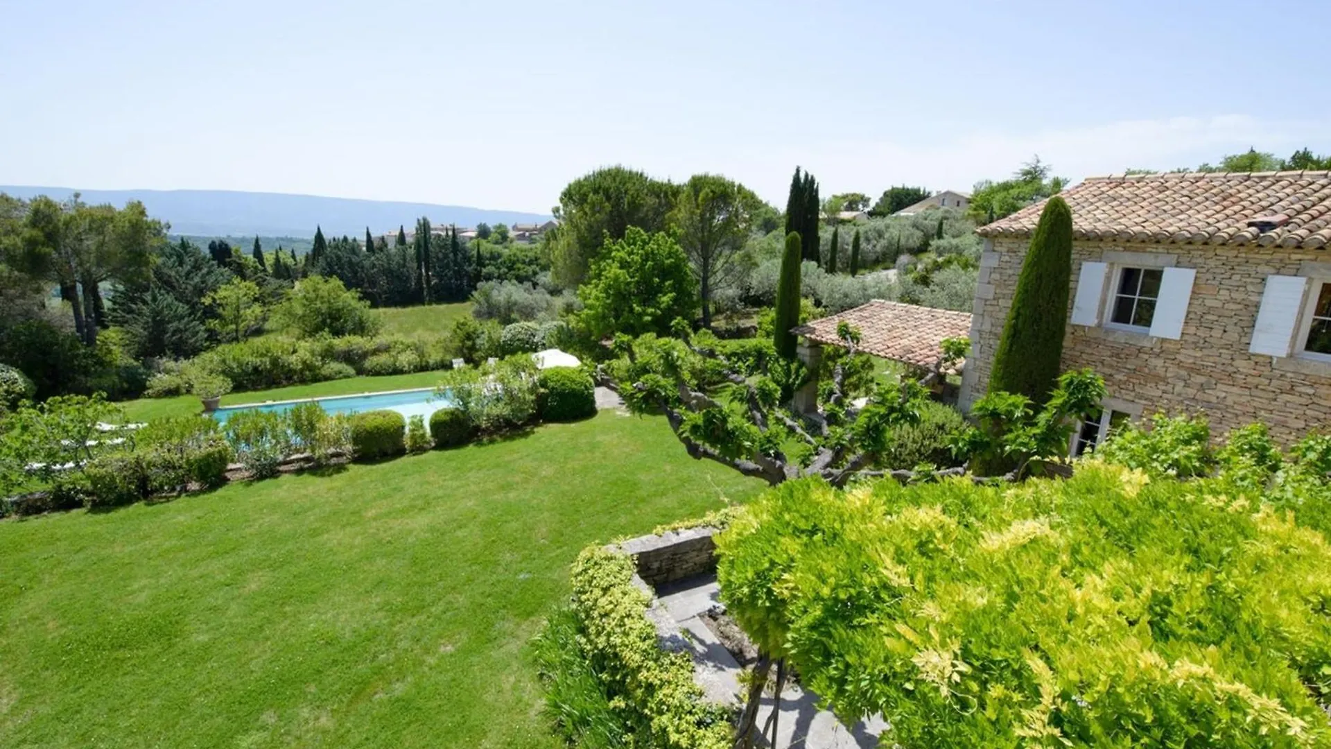 Holiday home Mas Des Papillons Gordes Villa