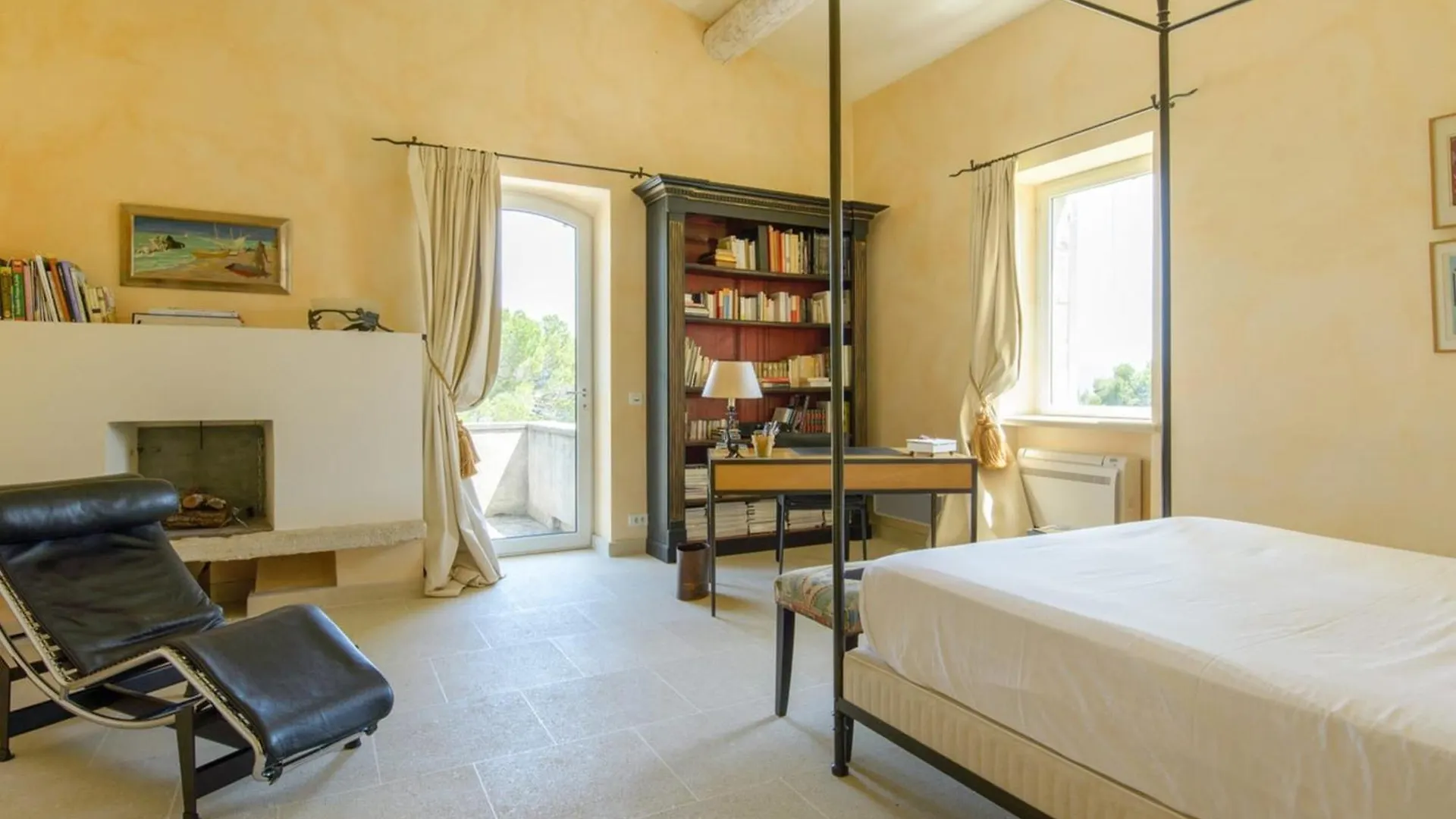 Mas Des Papillons Gordes Villa