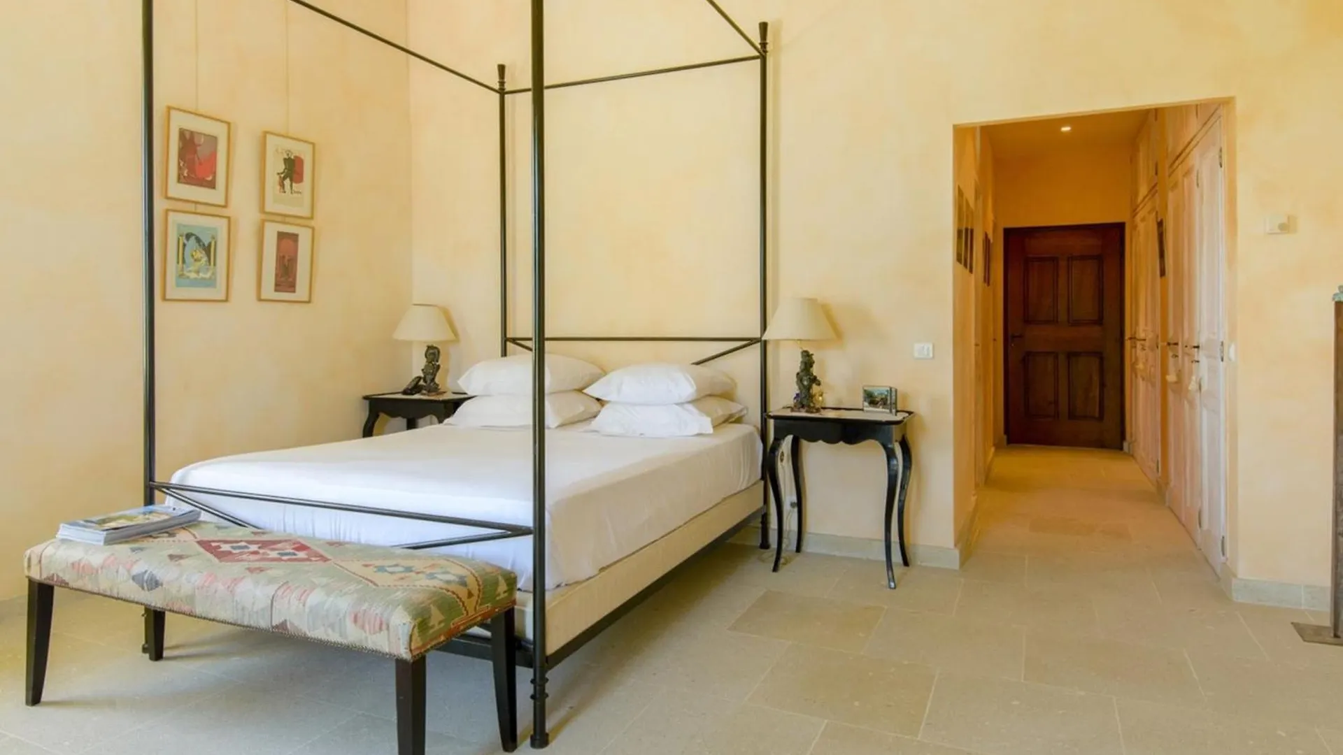 Mas Des Papillons Gordes Villa